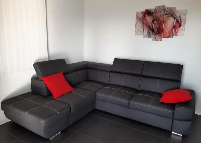 Seaview Apartments Hoja